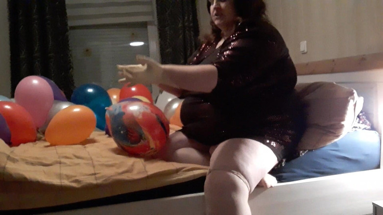 tammara big: Balloon Fetish with SSBBW