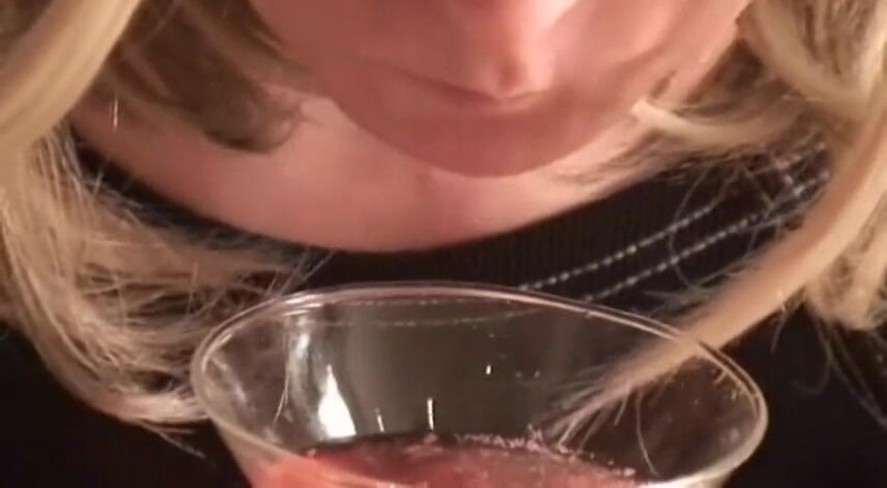 Femdom Austria: Fetishqueen Lucilla You Served a Very Special Aperitif