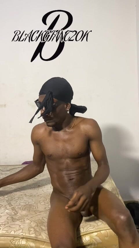 Blackgiant20k: Kopanie mojej cipki homeboy z sex toy