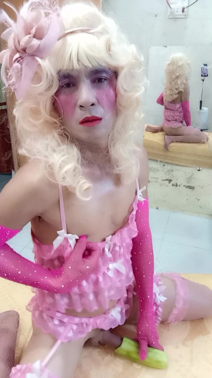 nguyen dang thien tri: Oanh Le Shemale Wearing Sexy Porn Selfie