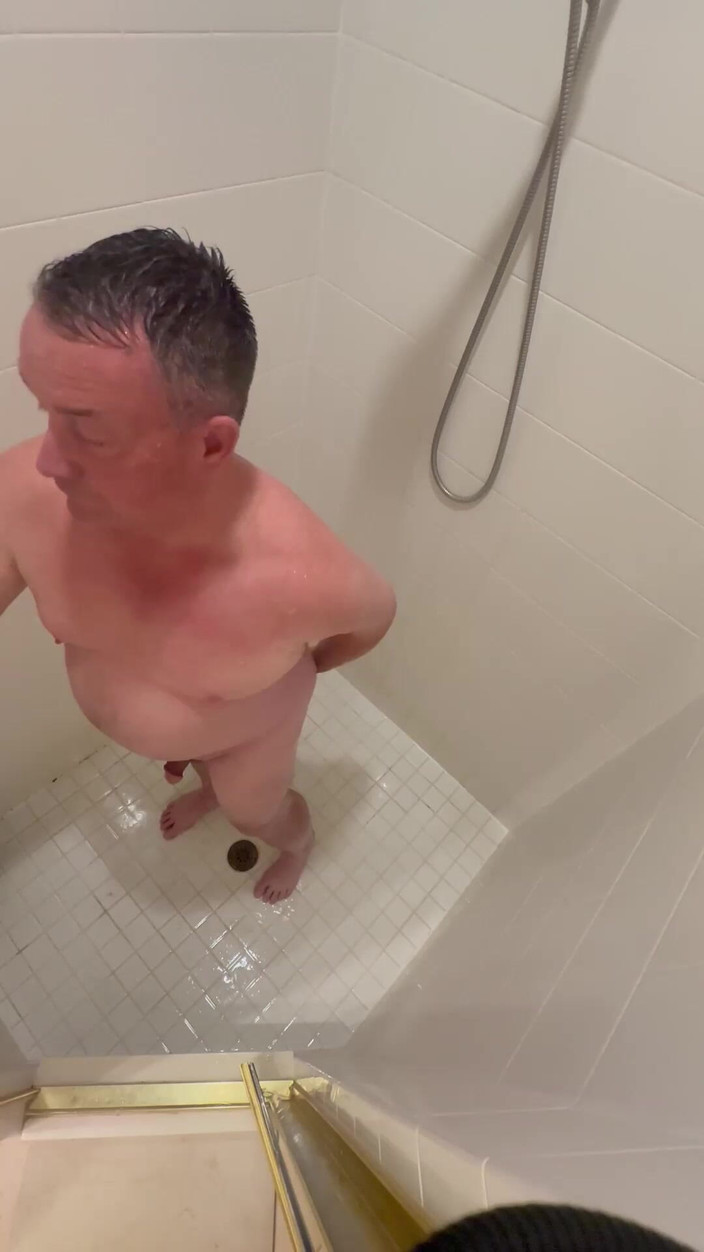 GottaLuvBB: Pancuran mandian asal dan klip shave saya