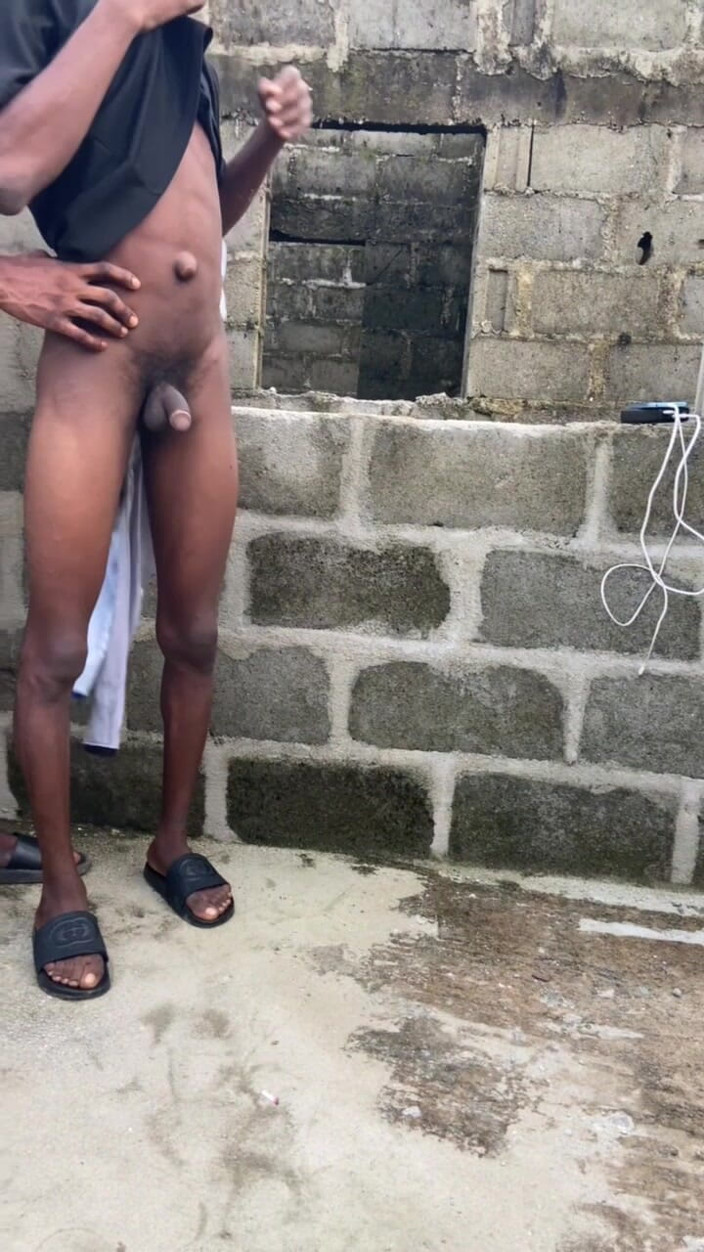 Smallmighty: Memek sempit cewek ini dientot habis-habisan sama assdriller