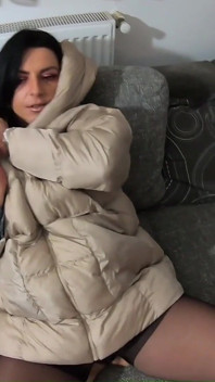 Roztrhané punčocháče & Puffy Downjacket Kouření, Zezadu a Dvojitý výstřik na kabáty