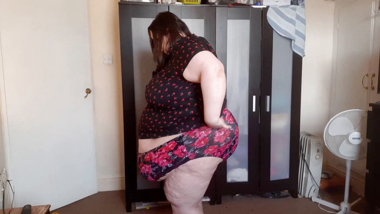 SSBBWLadyBrads: Percubaan malam temu janji SSBBW pada butang timbul