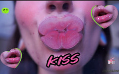 Rarible Diamond: Mokrá lepkavá lipgloss polibek