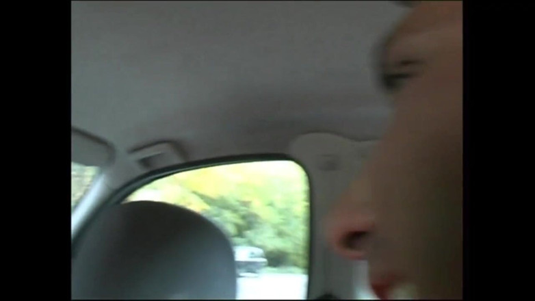 NASTY AMATEUR - Pornstar for a day: Amatoare italiană obraznică