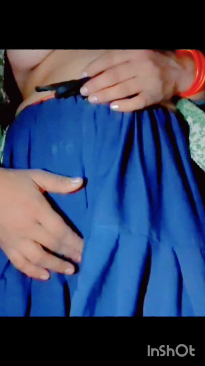 TricolorMusic3: Тримай мої цицьки і потирай їх сильно, рухайтеся ними вгору і вниз, пестить їх і багато грайте з ними, насолоджуйтесь ними багато, також розважайтеся