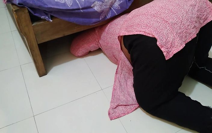 Aria Mia: Punjabi-hijab-frau mit riesigem arsch