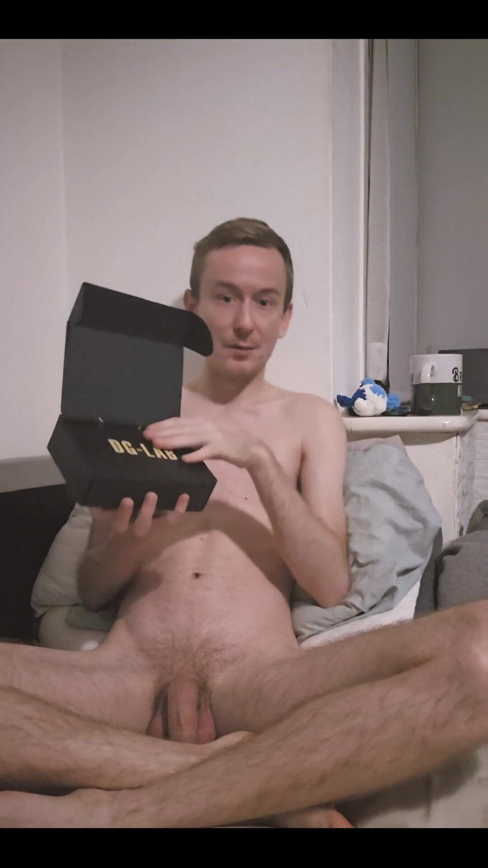 The Max Powers: Apertura del box