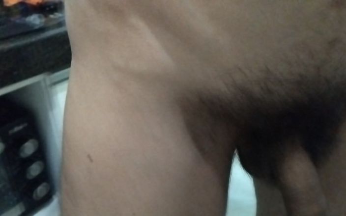 My soft dick getting hairy: Мой мягкий хуй, становится волосатым