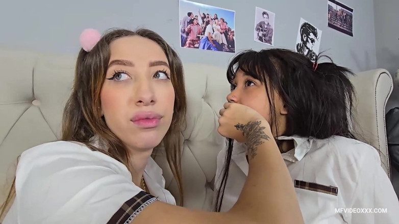 MF Lesbian: Silent Kisses College Girl
