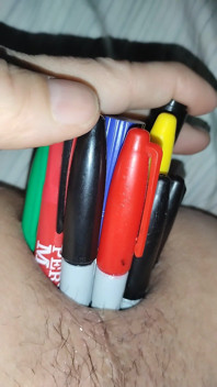 ใช้ Sharpie เสียบรูตูด