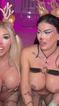 Des filles excitées avec des godes, coaching masturbatoire