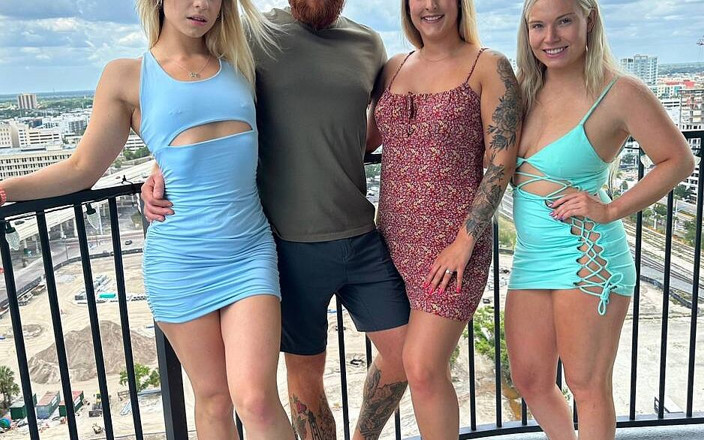 Hotwife Lexi Love: Cheerleader Kait &amp; Tiff Banister &amp; Hotwife Lexi Love Gebruiken Grote Blanke...