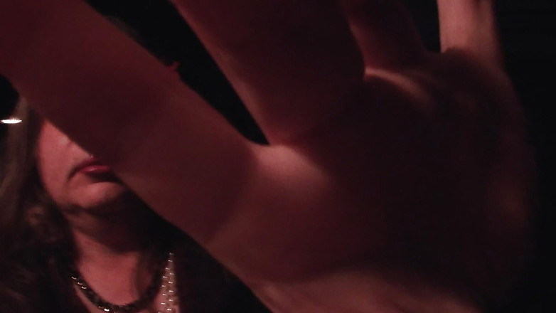 JonasBen: बहिन परिपक्व सीडी बाहर और रात में बाहर के बारे में दिखावा करने के लिए पार्किंग में