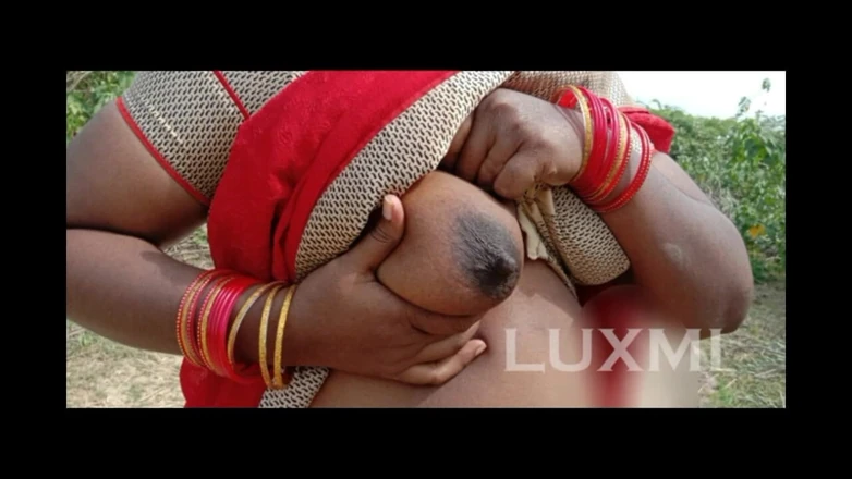 Luxmi Wife: Red Saree Outdoor Dare - Boobs Show Outdoor