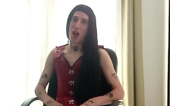 Penelopene27: Exhibitionist Transvestite