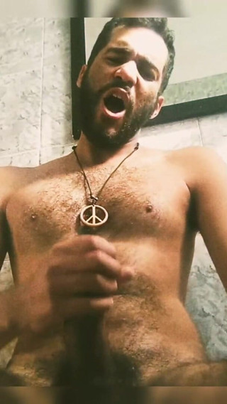 Casth Xavier: Man hairy masturbate