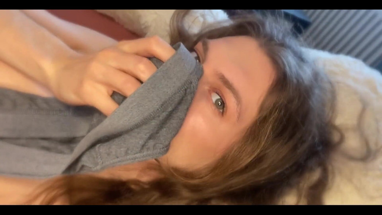 iamtonyrey: Femboy Người Pháp trêu chọc và sục cu cho đến khi...