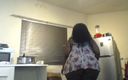 Legendary Booty Overdose: Černá ssbbw třese svými velkými přírodními kozami