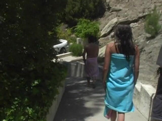 Outdoor pervs: Salopes asiatiques sexy - dans les coulisses