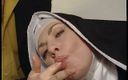 Just X Star: Skamlös nunna anal knullad i hennes kloster