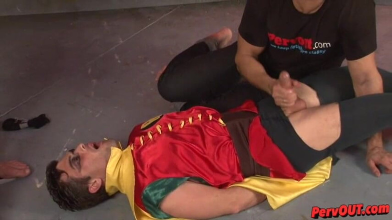 ManUpFilms: hudam apmaanit robin