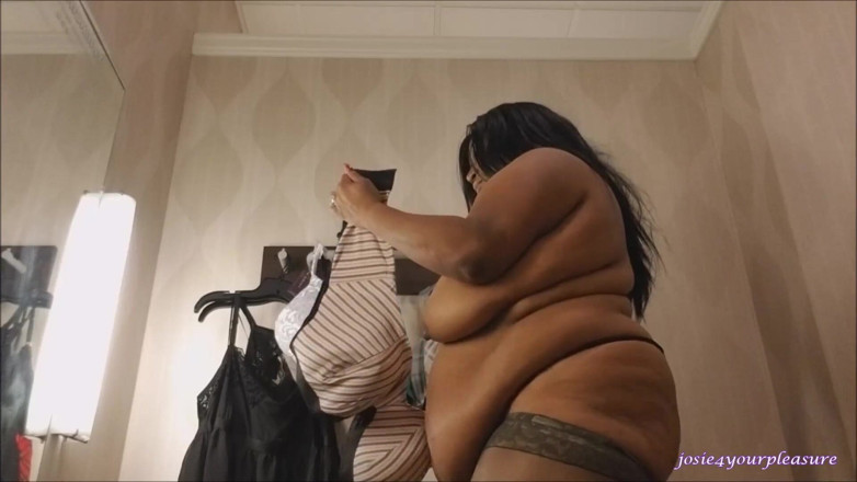 Josie4yourpleasure: BBW Lane Bryant fitting room bra try on