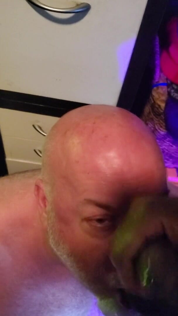 beardaddychub: 小熊在办公室被