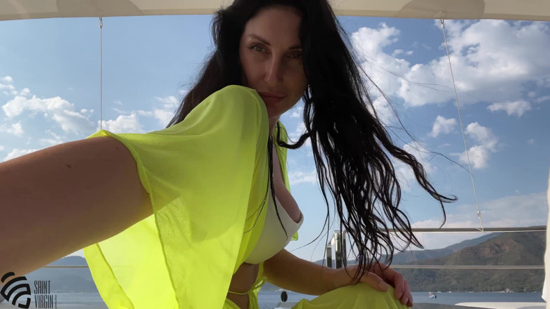 LizaVirgin: Sexy milfka si hraje se sexuálními hračkami s kundičkou na...