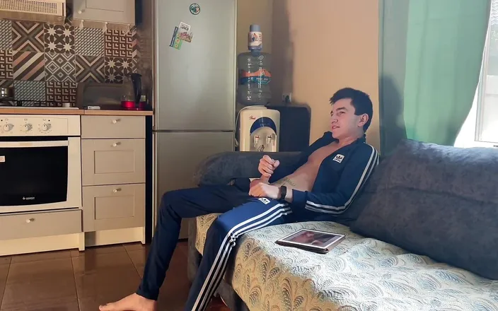 Ethan Lestray: Full video gopnik fucked a sweet twin and cum on...
