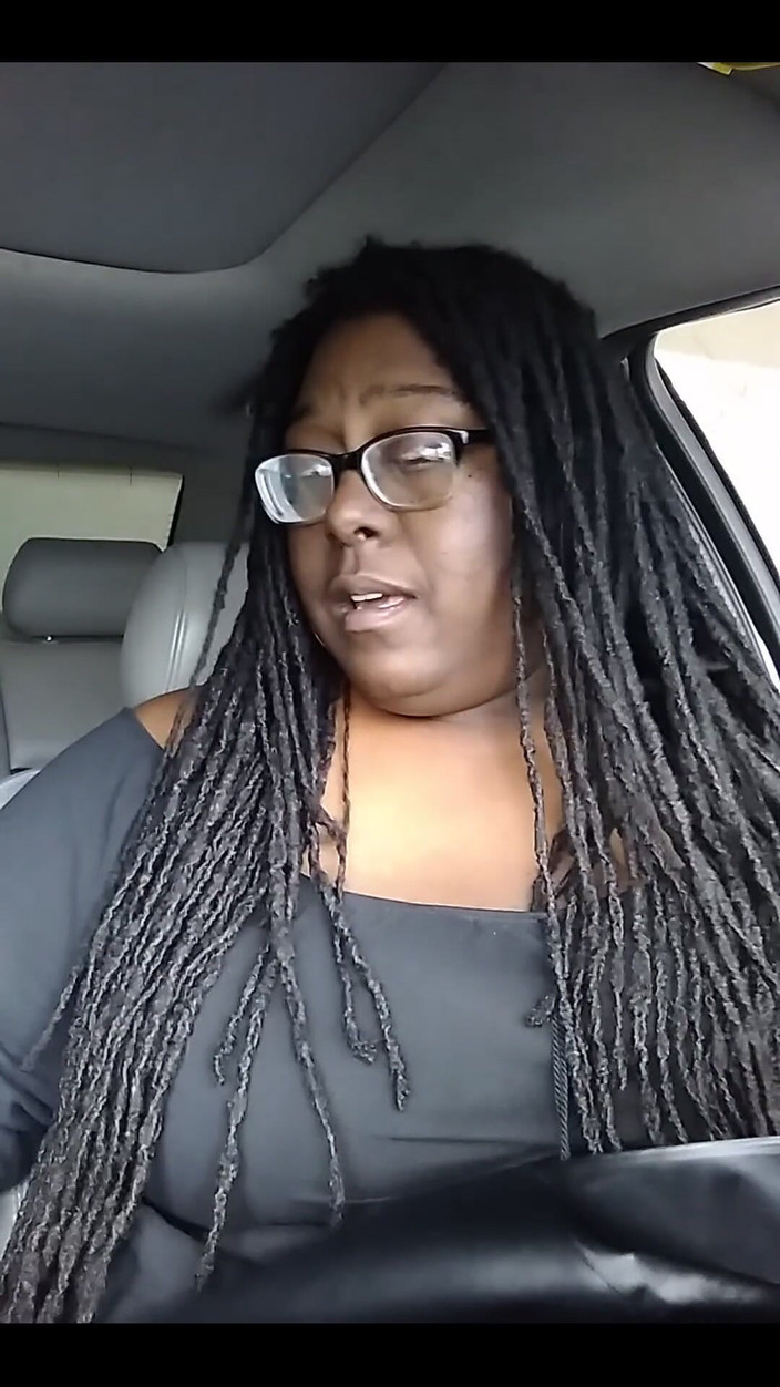 His Queen Suga: Rozpakowanie w samochodzie