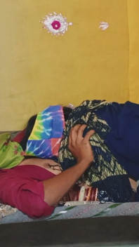 Quente indiana meia-irmã em direito e cunhada em sexo quente