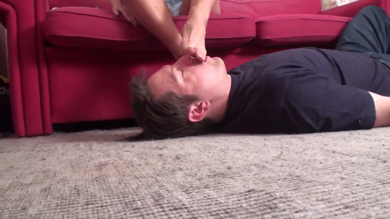 Foot Girls: Foot worship 151 drilling toes
