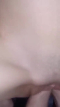 É Uma Loucura... Eles Rasgam a Boceta De Uma Garota De 18 Anos.