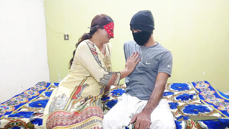 Pakistani CoupleX: Мастурбація і жорсткий трах раком