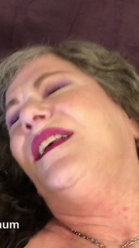 Sexy OMA muschi + arschfick pOV! Nahaufnahme! MaXXXimumMilf