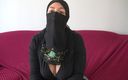 Souzan Halabi: 埃及戴绿帽子的妻子想要大黑屌插入她的阿拉伯阴户