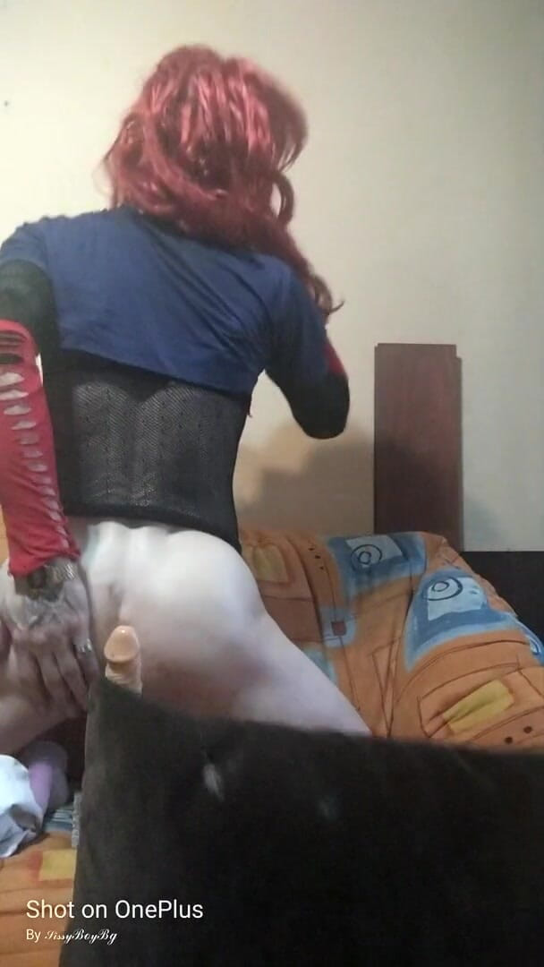SissyBoySlutty: Sissy slut ride dildo