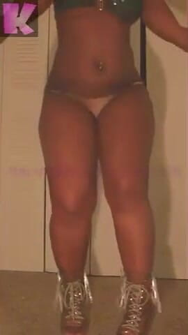 Big black clapping booties: Saftiger knackarsch # 2