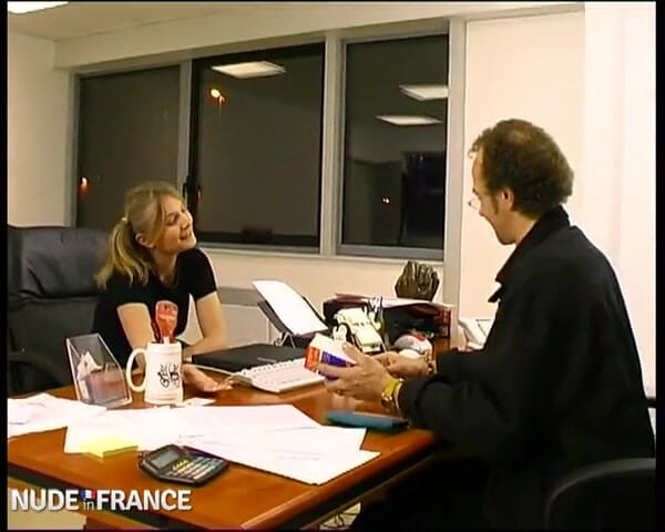 La France a Poil: Bir Fransız öğretmen yabancı öğrencilerinden biriyle.