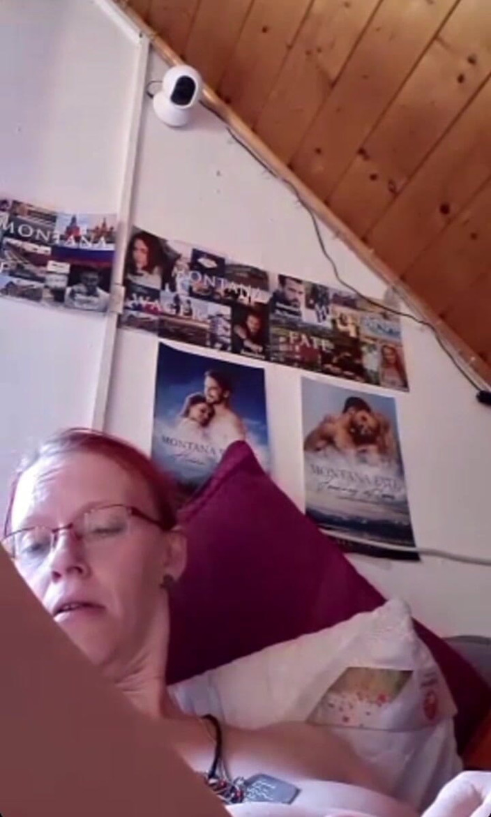 KittieNoOne: Plug anal divertido