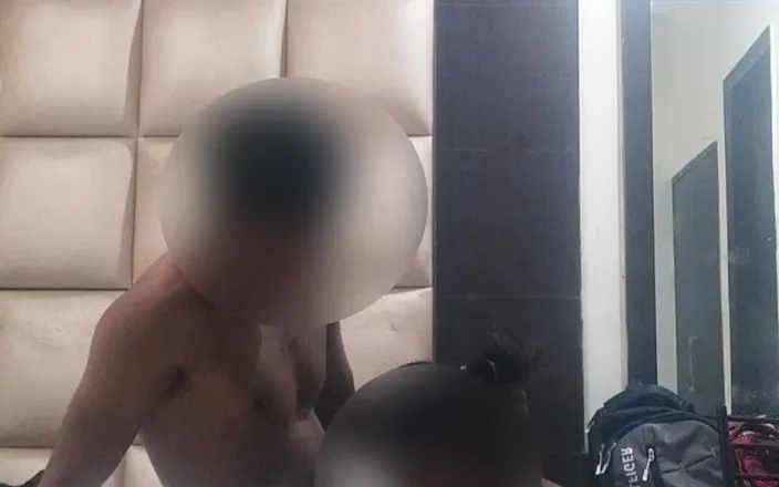 sweet girl: Had Sex with Best Friend at Oyo Hotel