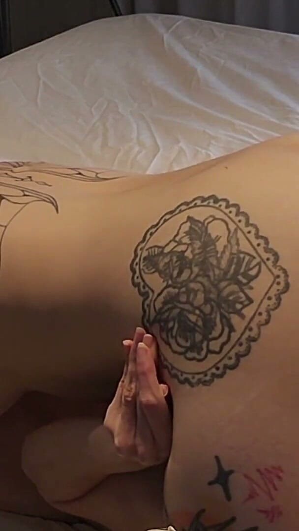 Ivy Rose and Melinah Viking: O melhor lollypop lésbico
