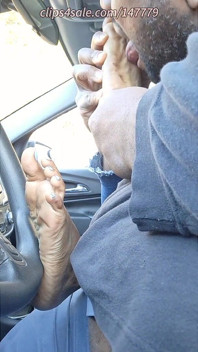 Tapak kaki dara Karma menyembah kaki pertama kereta dan footjob