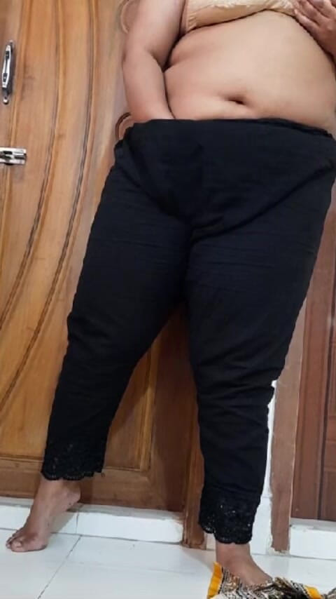 Aria Mia: Спійманий за мастурбацією в готелі