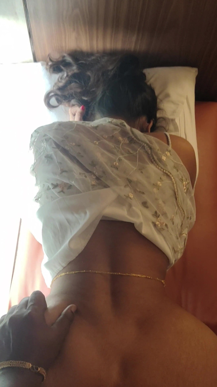 Riya Naidu: L’audio hindi sexy génial d’Riya