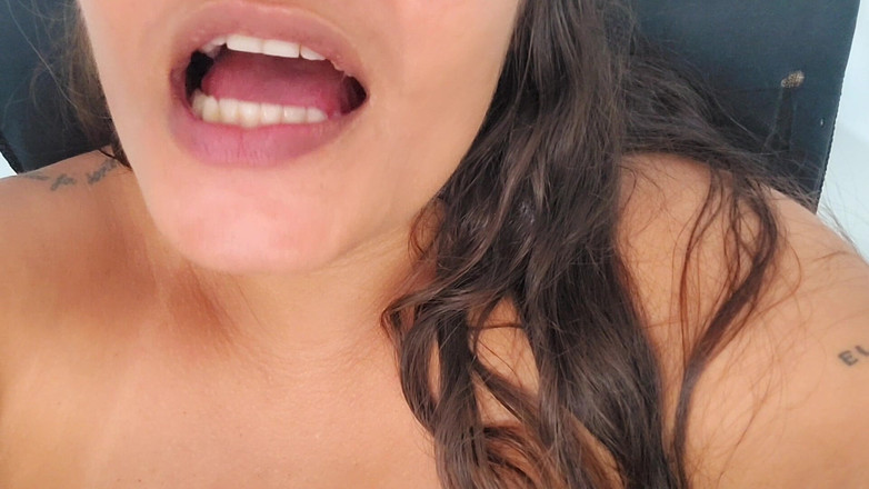 Paty Bumbum: Boşalttım, bacaklarımdan aşağı aktı