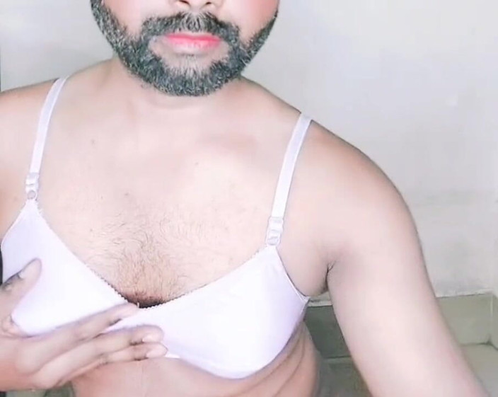 Sissy Slut Simran: Sissy Striping mužství ženskou, Zadek Blug zadek do pusy