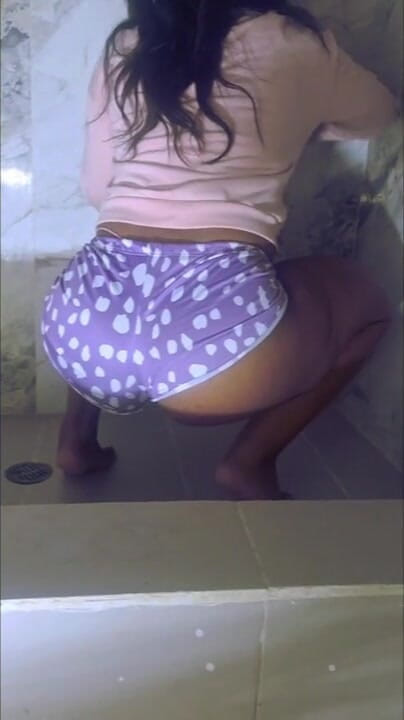 Amante anal: Standing Anal Sex in the Bathroom